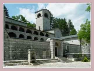 монастыри Черногории