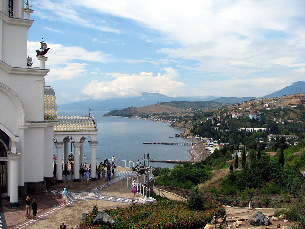 Где отдохнуть в Крыму летом: Коктебель