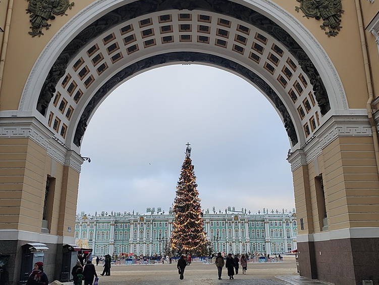 Куда поехать на новый год в России: Санкт-Петербург зимой