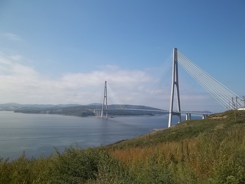 Владивосток, достопримечательности: русский мост